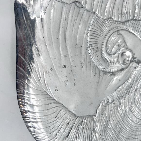 Vintage 1987 ARTHUR COURT Endangered Series Trio of Elephants Metal Platter - Picture 3 of 8